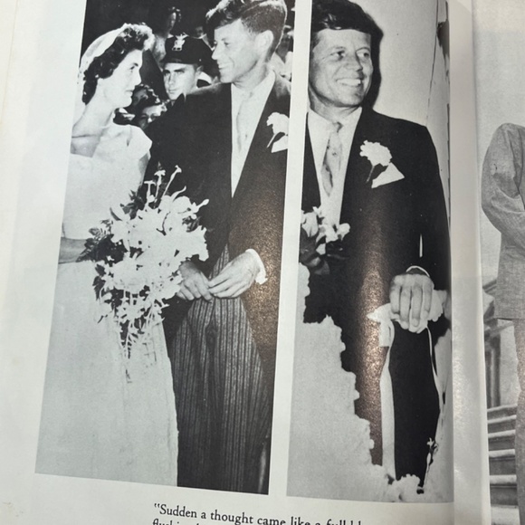 Vintage Jacqueline Kennedy magazine 1964 - Picture 3 of 6